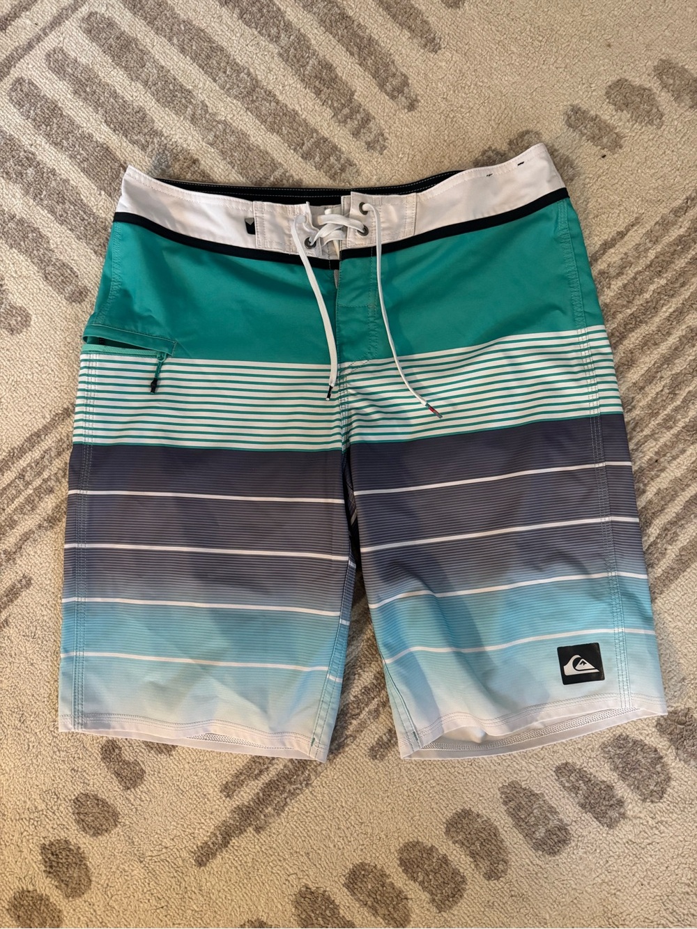 Y2K Quiksilver Teal and Blue Stripe Men's Boardshorts
